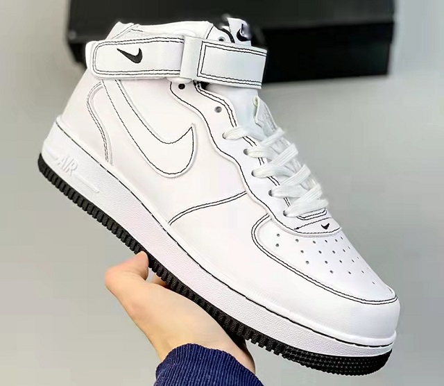 Women Air Force 1 110 [Women Air Force 1 110]